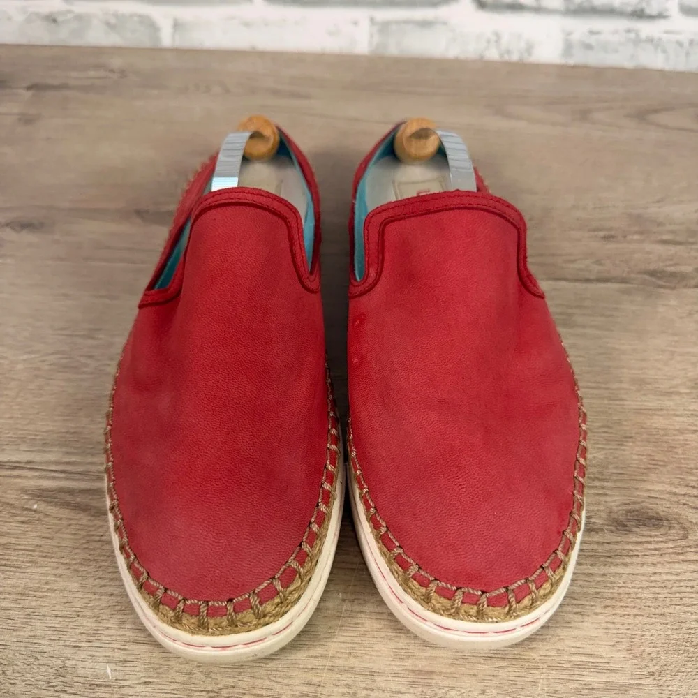 UGG Tioga Espadrille Slip On Leather Whipstitch Red Womens 9